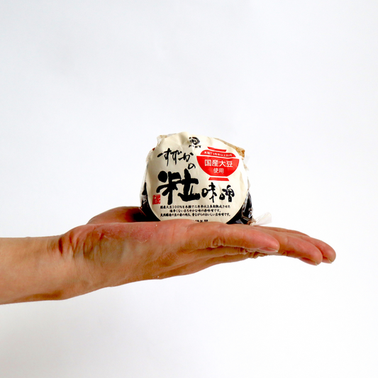 300年の歴史が紡ぐ漆黒の旨味　”すずかの粒味噌”